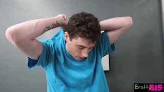 Nasty Nikki Nicole Slurps up Stepbro's Large Schlong - S35:10