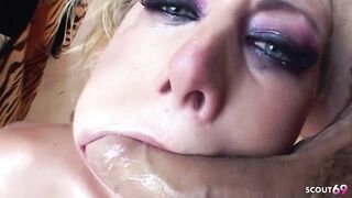 Curvy Large Booty and Tits Older Wench tempt to Hard Anal and Mouth Bang by 2 Large Cock Boyz in Male+Male+Female trio