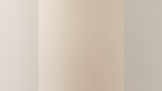 REAL ESTATE AGENT SCREWS A CLIENT DURING THE TIME THAT SHOWING A ABODE.