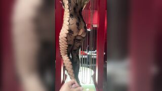 Escort dancing and riding client's wang in motel