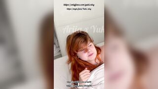 Il rentre dans la chambre de two lesbienne - amateur française hard rock rousse poilu tatoué voyeur