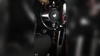 Girlfriend sucks my rod whilst driving on the freeway