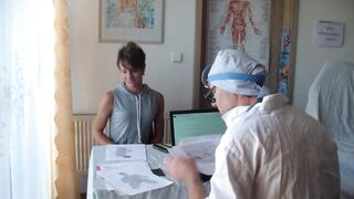 Recent medical sex adventures of hawt lady Masha - part 1