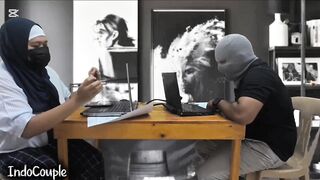 Real climax caught on camera!! How to have a fun a vacation at home office Indo Bokep