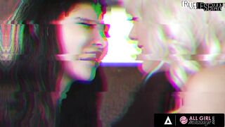 Ideal Lesbo Massage Gets Wild SPANISH SUBTITLES