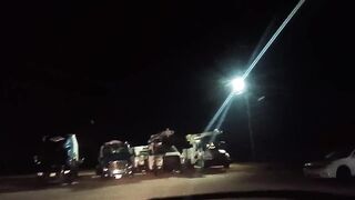 BOUT SCREW THIS FLOOZY AT THA TRUCK STOP!!!!