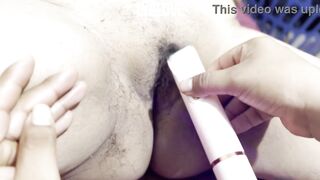 Shaving my lover's vagina (so I can lick her snatch)