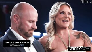 WIFEY Breathtaking Blond Hotwife Cameryn Morie Gets Banged By Some other Dude During the time that Hubby Watches