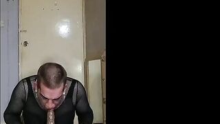 as a crossdresser this is how i'd love to treat some other mans ramrod a real one that's