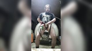 Merely metallic chains can make this homosexual guy not cum right on the floor whilst masturbating! (this guy has a tiny shlong! looooool!)