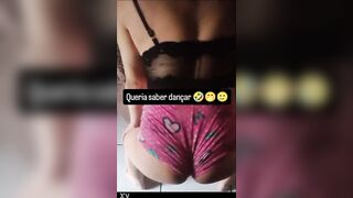 Nicolly cdzinha dançando funk em SP