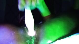 WAP????????????????????PULL THAT JUICE OUT THIS GLAMOROUS PINK APERTURE