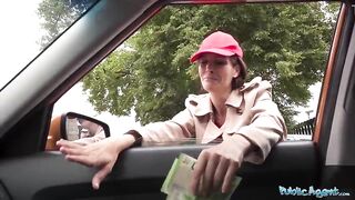 I offered this shy waitress greater amount than just the tip - Public Agent