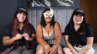 mother I'd like to fuck with large boobs and a large butt gets screwed by 2 strangers