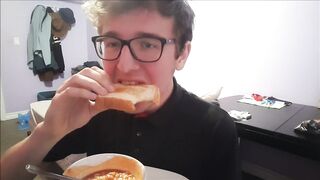 ASMR ALPHAGETTI SOUP.