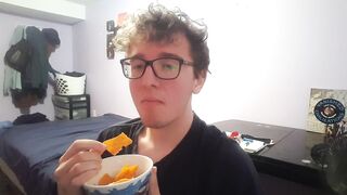 ASMR PLEASING CHILI HEAT DORITOS.