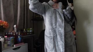 I'll tease u in My large yiff robe