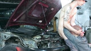 HAWT MECHANIC Vilu Vidish GETS POUNDED Toyota AE101