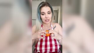 How to peel an orange