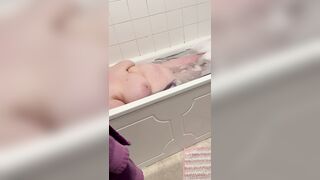 Cum Check Out My Giant Natural Large Melons Soapy Juicy Baths Tub Bouncing Titties - Joy Abode