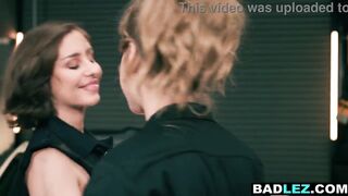 Massive booty curvy mother I'd like to fuck mechanic screws breasty golden-haired lesbo in garage