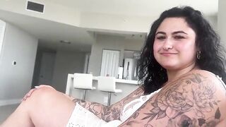 Plump Step Sister Back Home And Wishes Sex