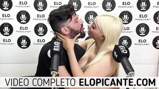 LORE SOFIA CUENTA COMO LE GUSTA QUE LE CHUPEN LAS TETAS