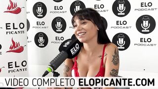 HEROXBABY CHUPA LA BANANA CON CREMA EN EL CUARTO PICANTE