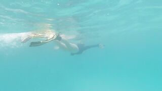 I Love the feeling of the water on my twat whille swimming
