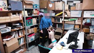 Teen thief to screw the LP officer