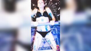 Squatting mother I'd like to fuck MommyMisfit