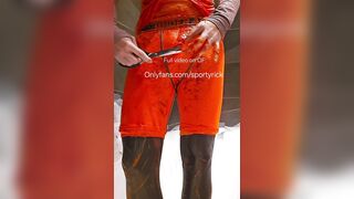 Gunging and ripping sports raiment with ketchup (Nike, Lululemon, Beneath Armour)