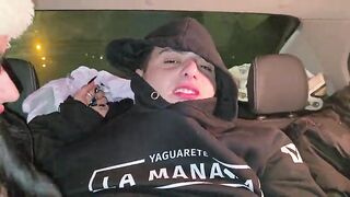 Messy whores sucking dong in the Uber in advance of party! Knock Knock Stream