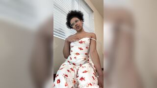 Tiny Beauty Talking About How Much That babe Likes Wang