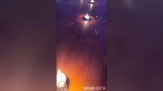 BARBARAEROTIK me masajea con sus enormes tetas y su gran culo. Movie en mi canal