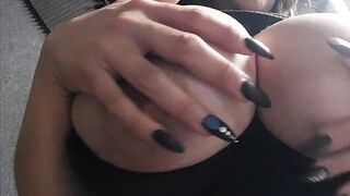 PAPI QUIERO TU LECHITA EN MIS TETAS