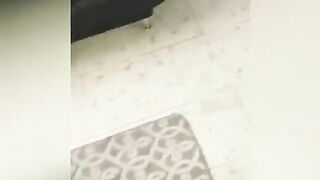 THREE-SOME CASERO en una FIESTA! Mexicana Caliente se la COGEN Entre DOS AMIGOS! 2 KNOBS ONE CUTIE! VOL 1