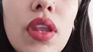 HOT COLOMBIAN, THAT BABE LIKES CUM IN HER THROAT. MAQUINASPERFECTAS