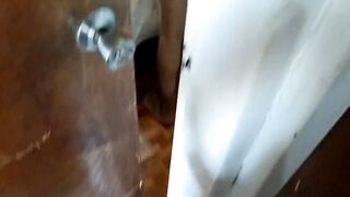 mi hermanastra chupándome la verga la puta chupa riquísimo