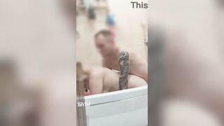 It was supposed to be a quick baths, but it ended with a vehement ASMR bang.