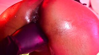 Fingering this Black Clitoris PT.1