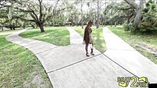 Giggles' Struts Feet In Heels