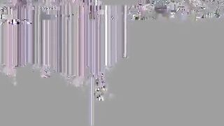 SE LA COGEN A PELO POR EL COÑO Y LE ACABAN ADENTRO [VERSIÓN UPRIGHT]