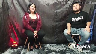 CUCKOLD WATCHES HIS WIFE BEING SCREWED IN FRONT OF HIM