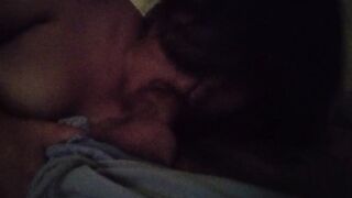 Convencí a la novia de mi'migo para mamarle el culo y follarla en 4