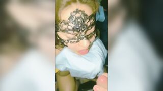 Convencí a mi hermanastra de comerse mi leche