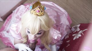 Princess Peach lastly awards Mario for saving her - Pleasing Darling