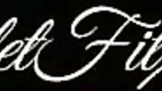 Bubble Booty Stepsister Looked Way Also Sexy In Just Her Jeans And Brassiere!