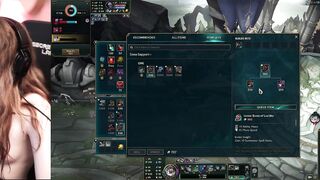 cute trans gamer cutie plays league of legends nakeddd! so prettyyy