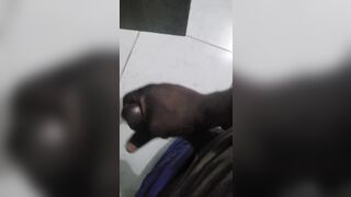 Amateur masturbating